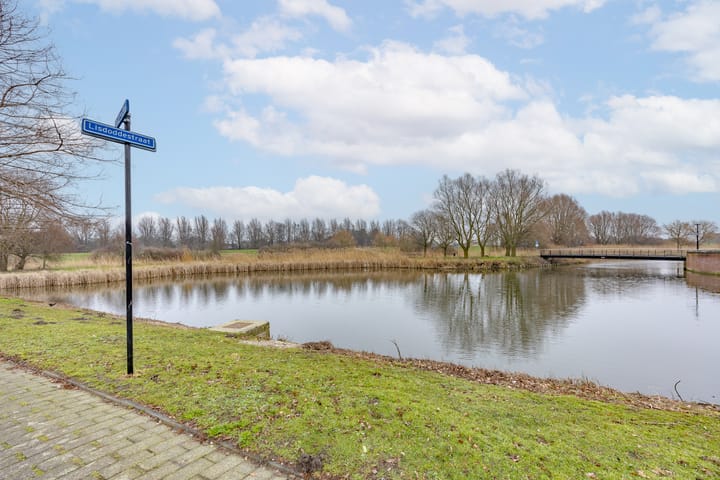 Foto 33 van Lisdoddestraat 43