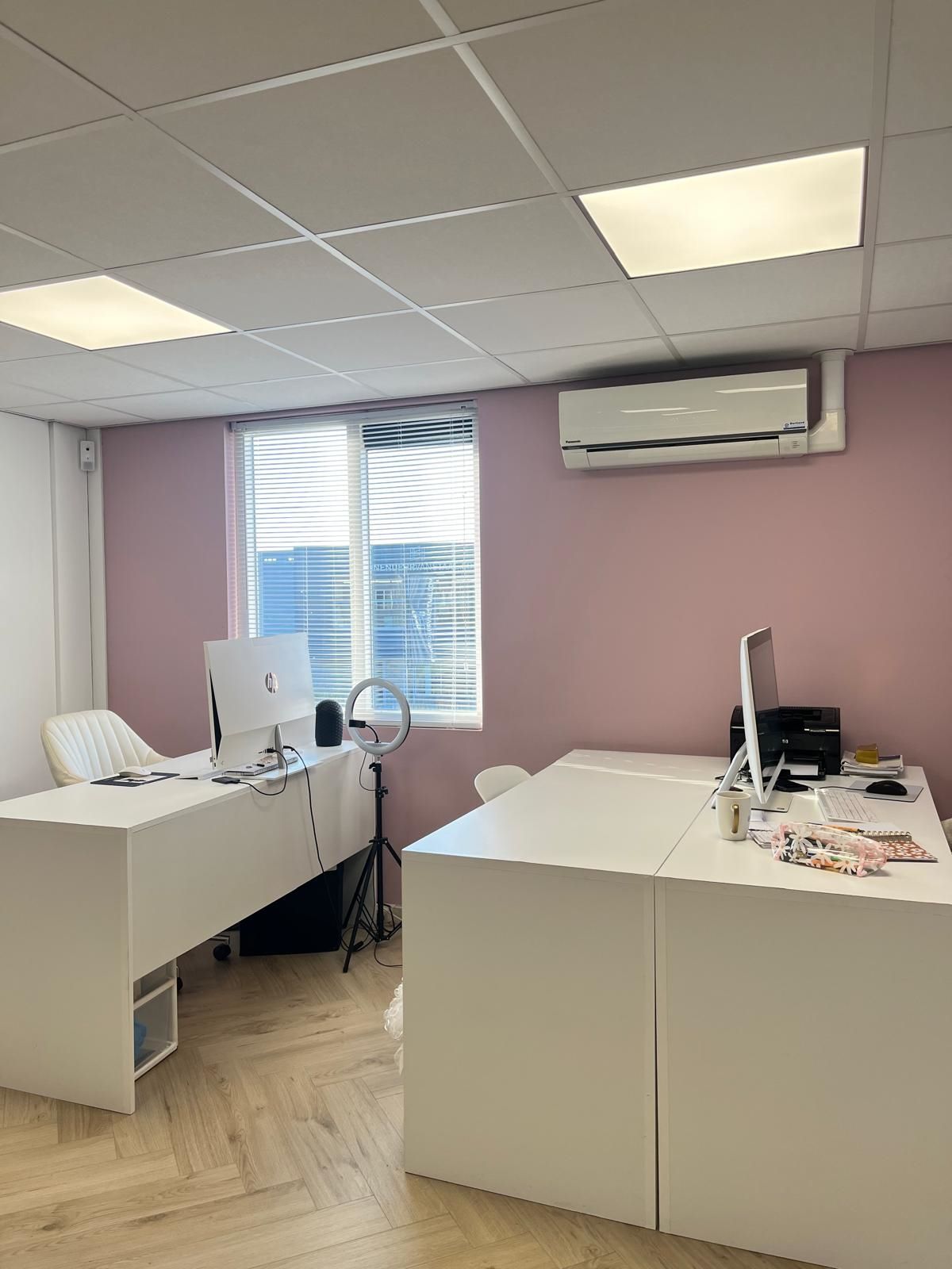 View photo 5 of Zirkoon 100