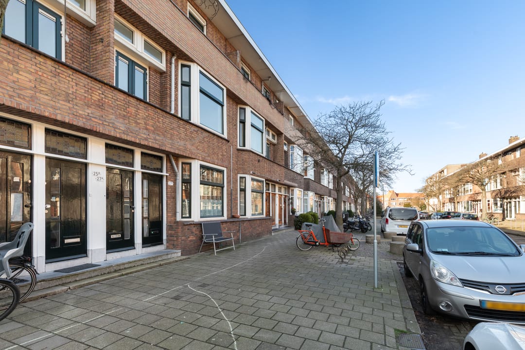 Photo 1 of Van Ostadelaan 27-A
