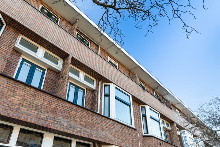 Photo 27 of Van Ostadelaan 27-A