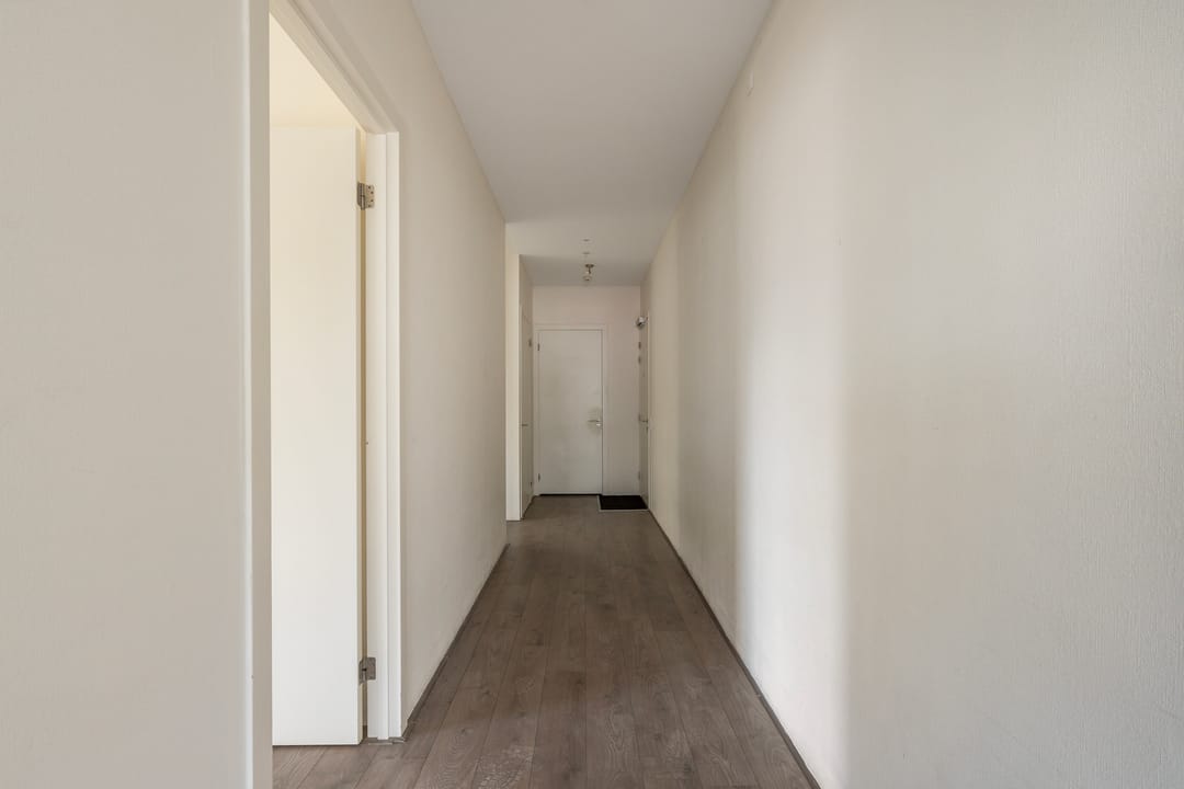 Foto 11 van Van der Hoevenplein 13