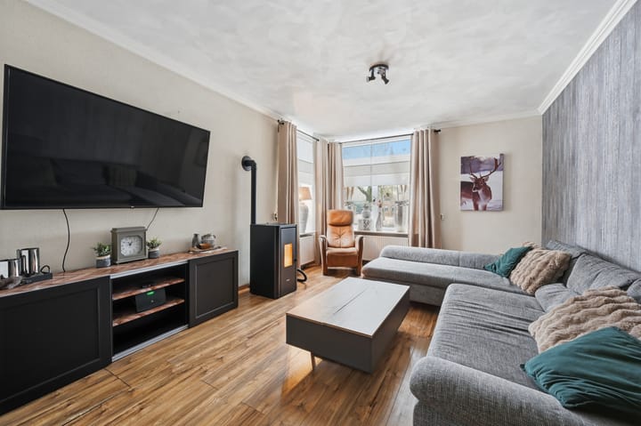 Photo 11 of Eemslandweg 99