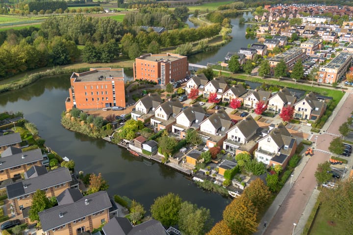 Photo 2 of Turkoois 9