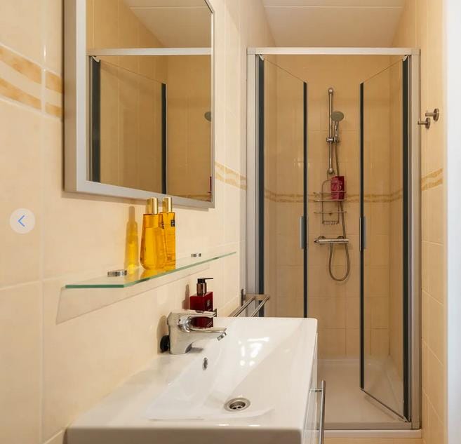 Photo 12 of Turkoois 9