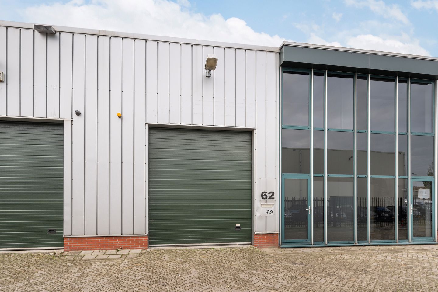 Bekijk foto 2 van Hongkongstraat 62