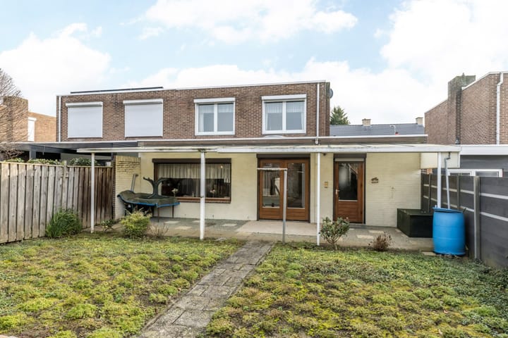 Photo 19 of Burg. Kampsstraat 12