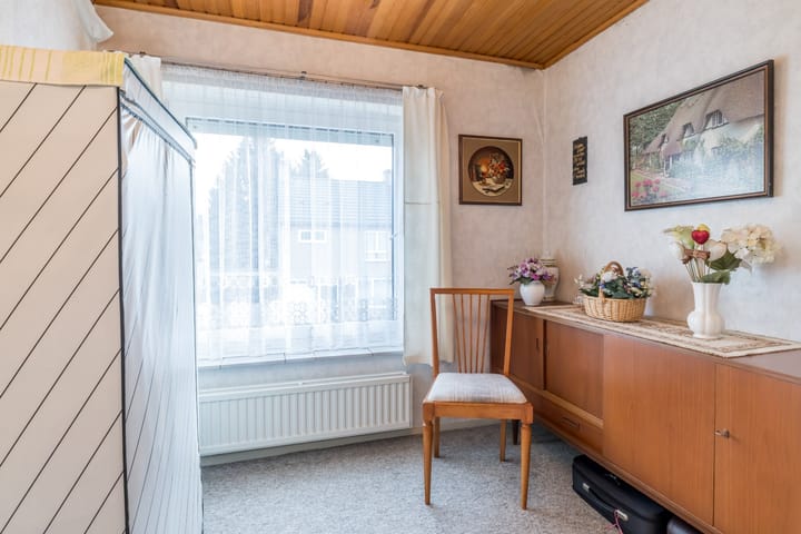 Photo 24 of Burg. Kampsstraat 12