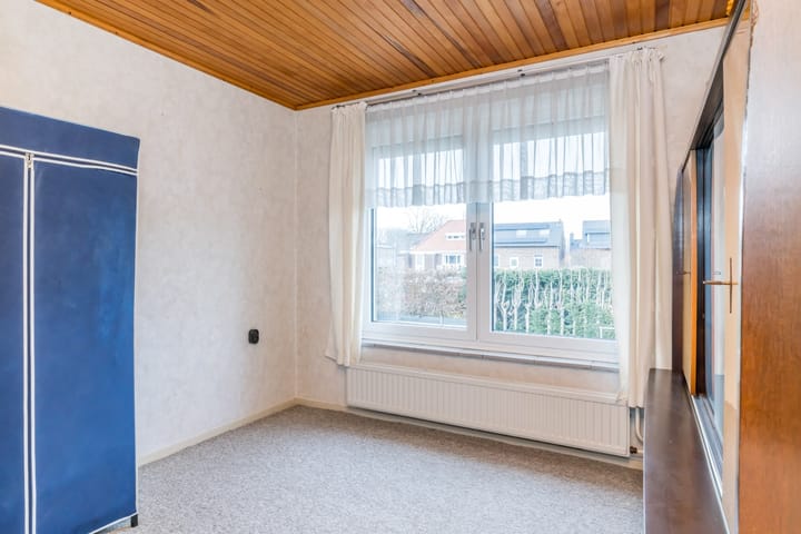 Photo 25 of Burg. Kampsstraat 12