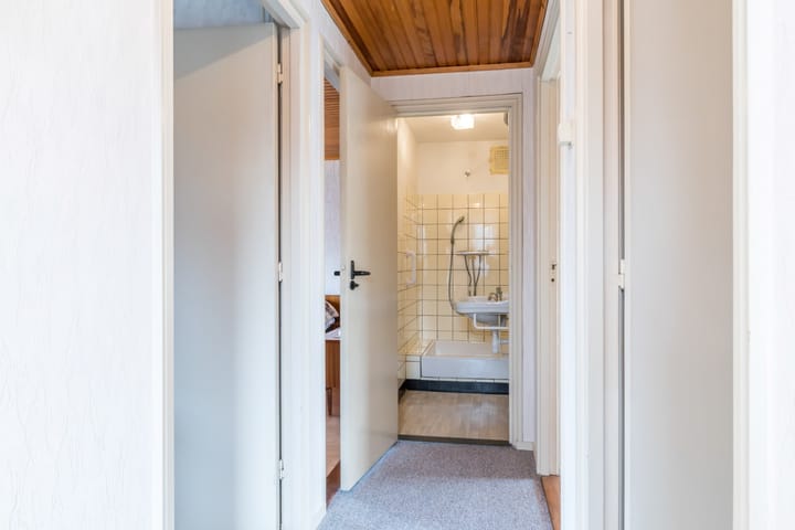 Photo 28 of Burg. Kampsstraat 12