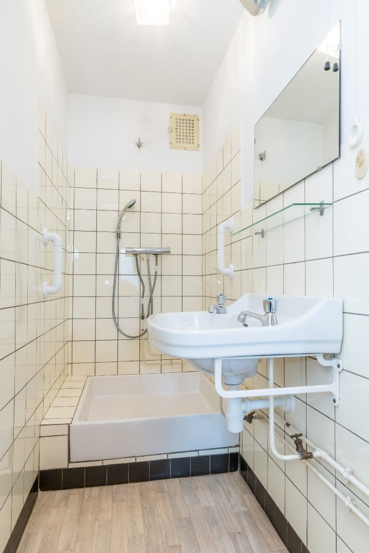 Photo 29 of Burg. Kampsstraat 12