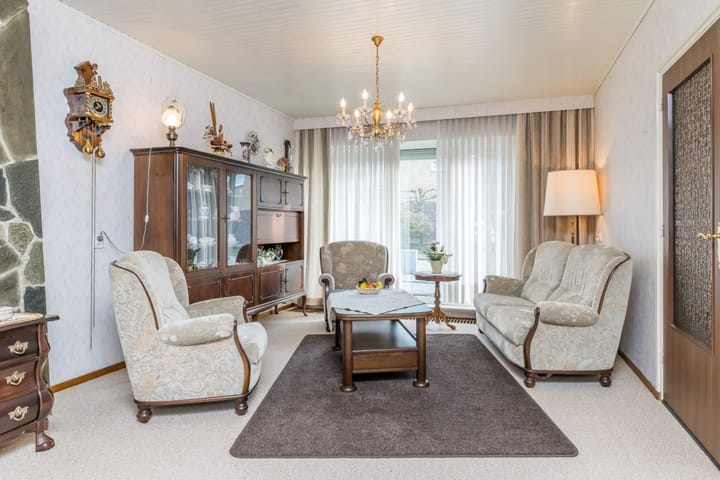 Photo 6 of Burg. Kampsstraat 12