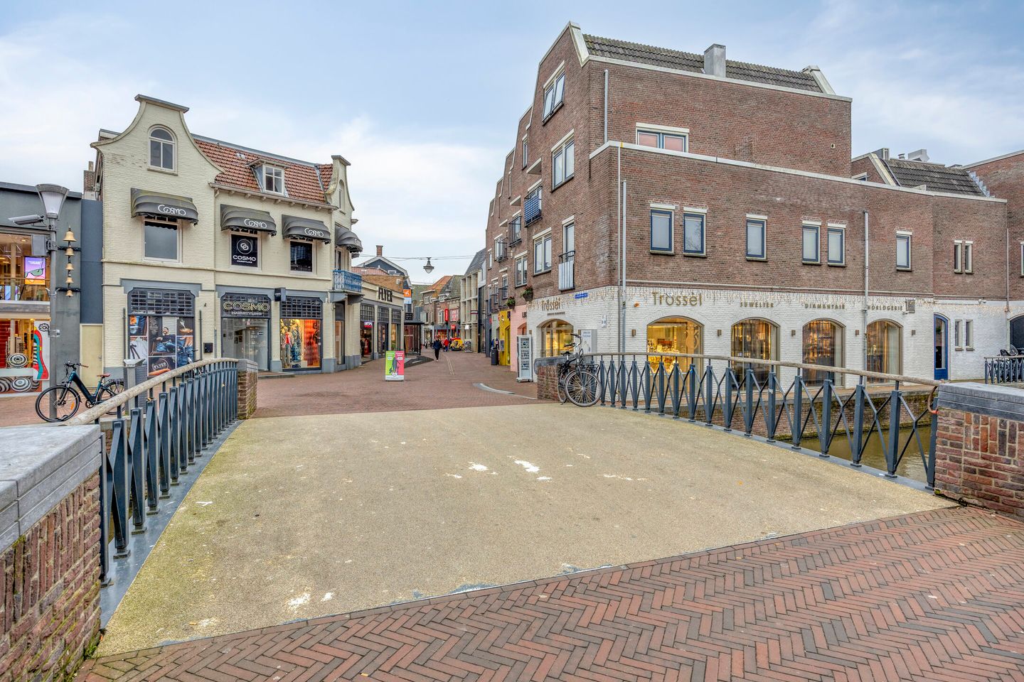 Foto 35 van Thorbeckeplein 21