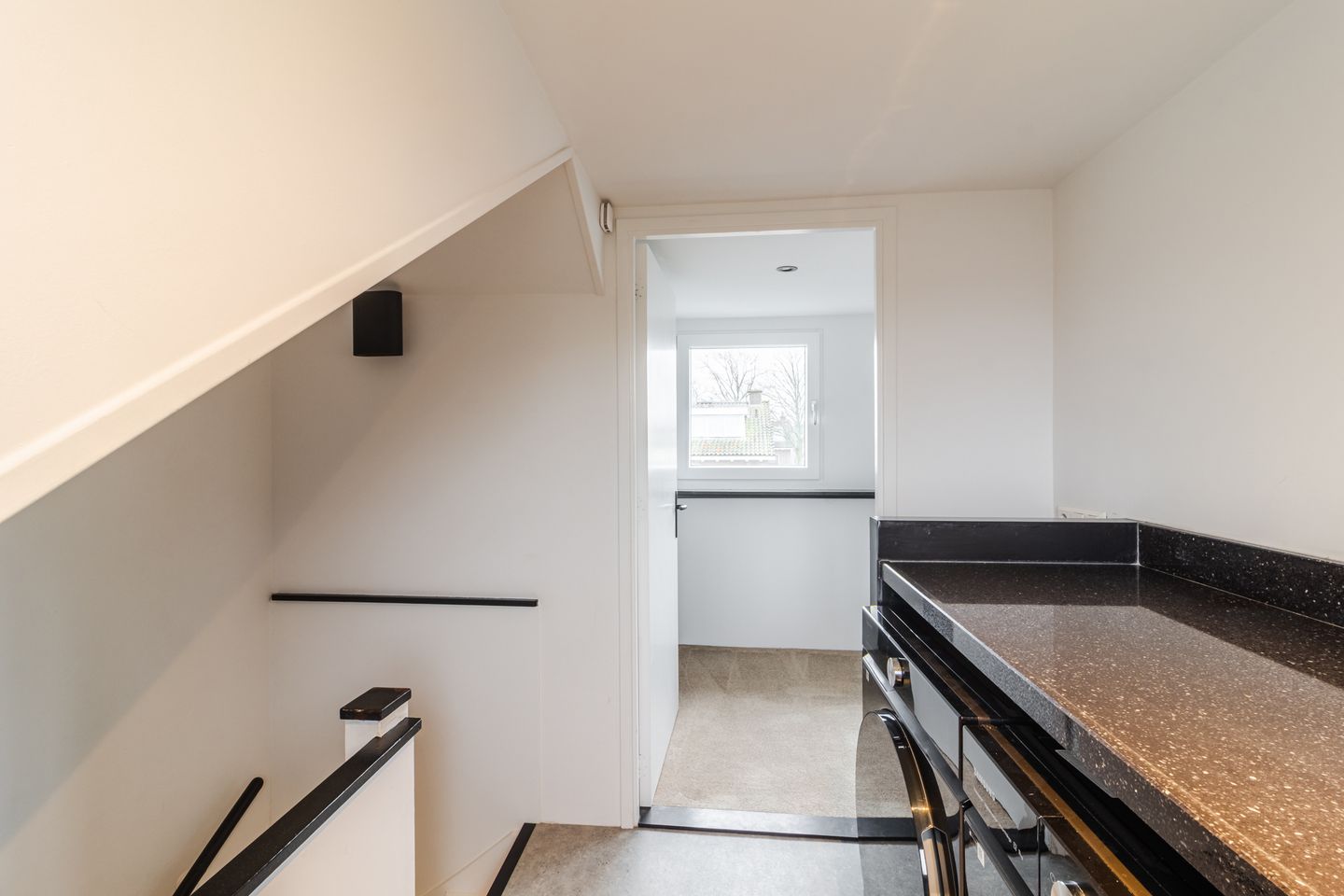 Photo 25 of Lodesteijnstraat 19