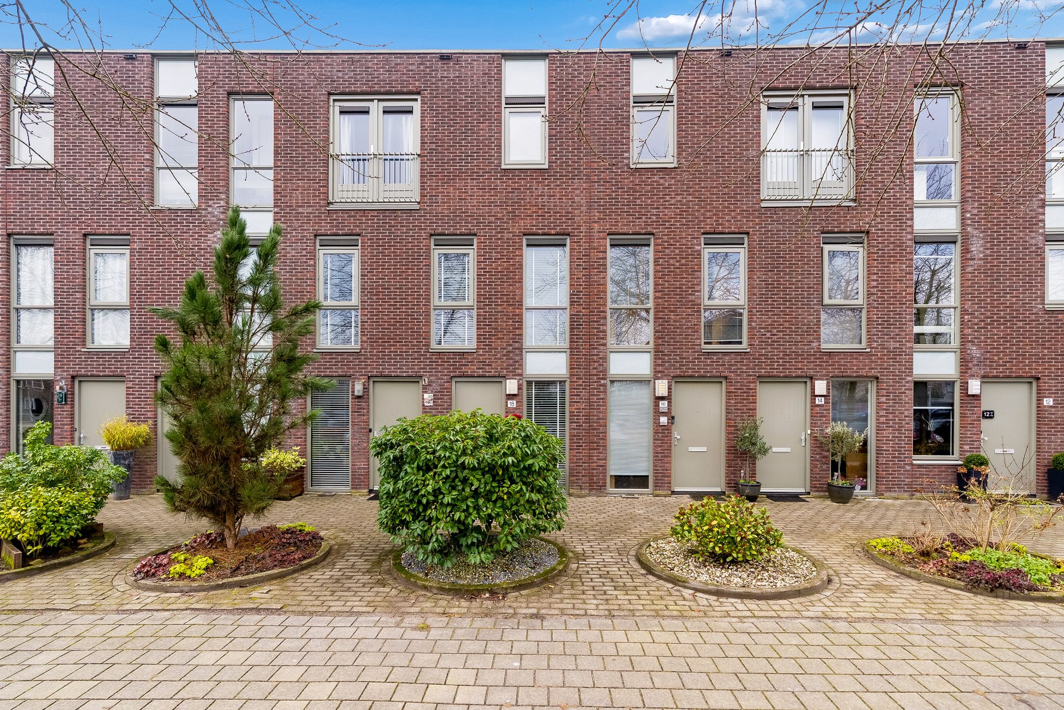 Foto 45 van Renoirstraat 18