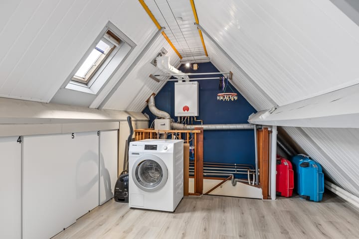 Foto 30 van Essenburg 16