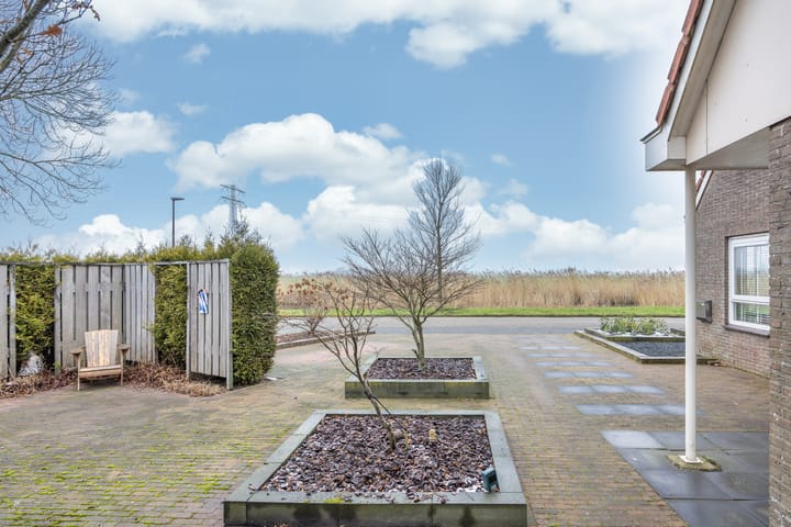 Foto 35 van Essenburg 16