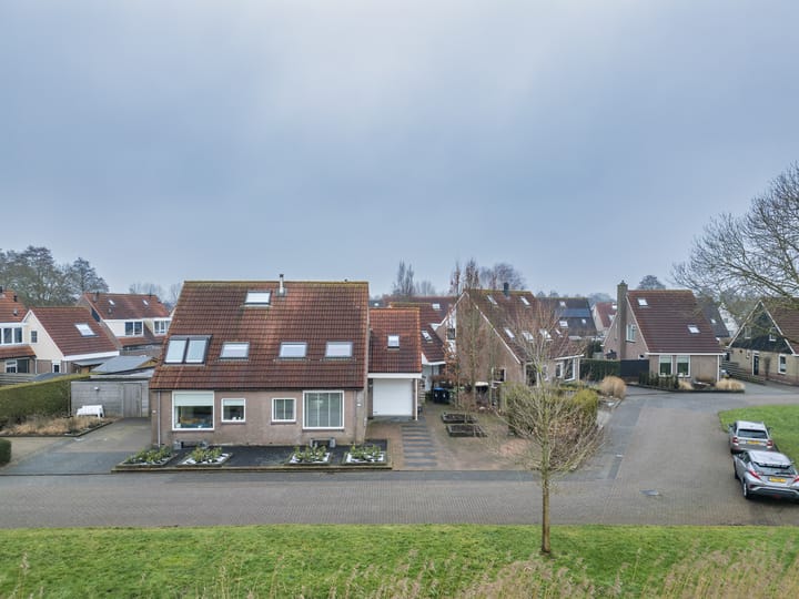 Foto 37 van Essenburg 16