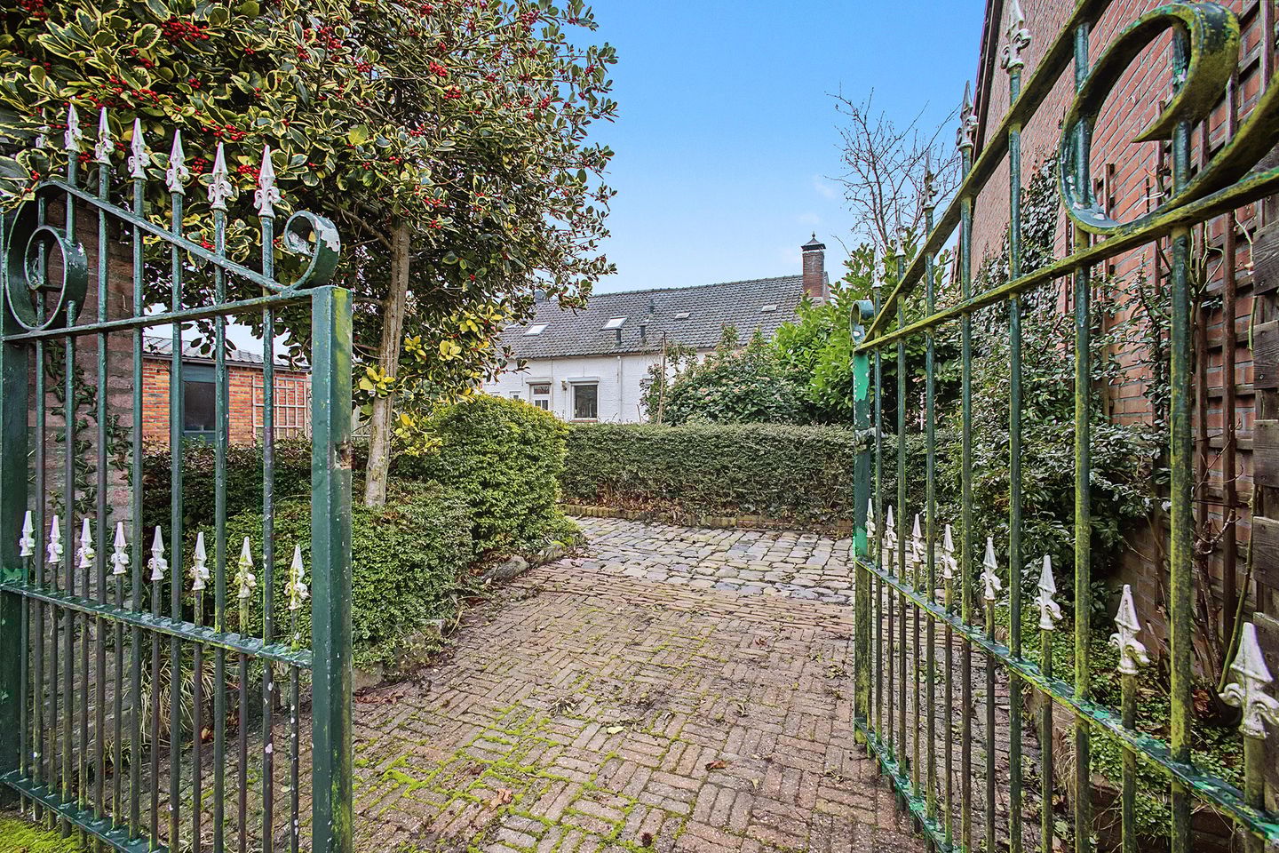 Photo 35 of Huijssenstraat 6