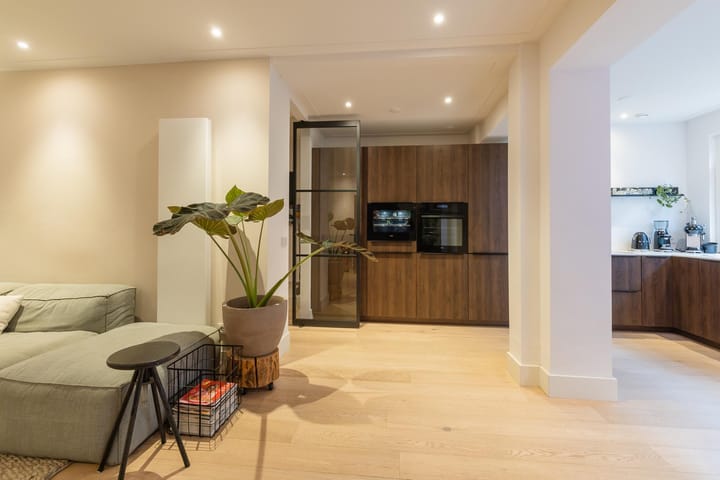 Photo 4 of Wijttenbachstraat 50-A