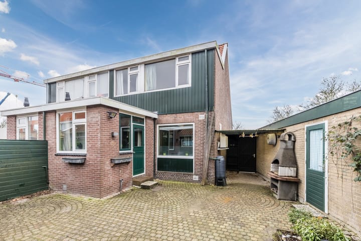 Photo 4 of Domela Nieuwenhuisstraat 30