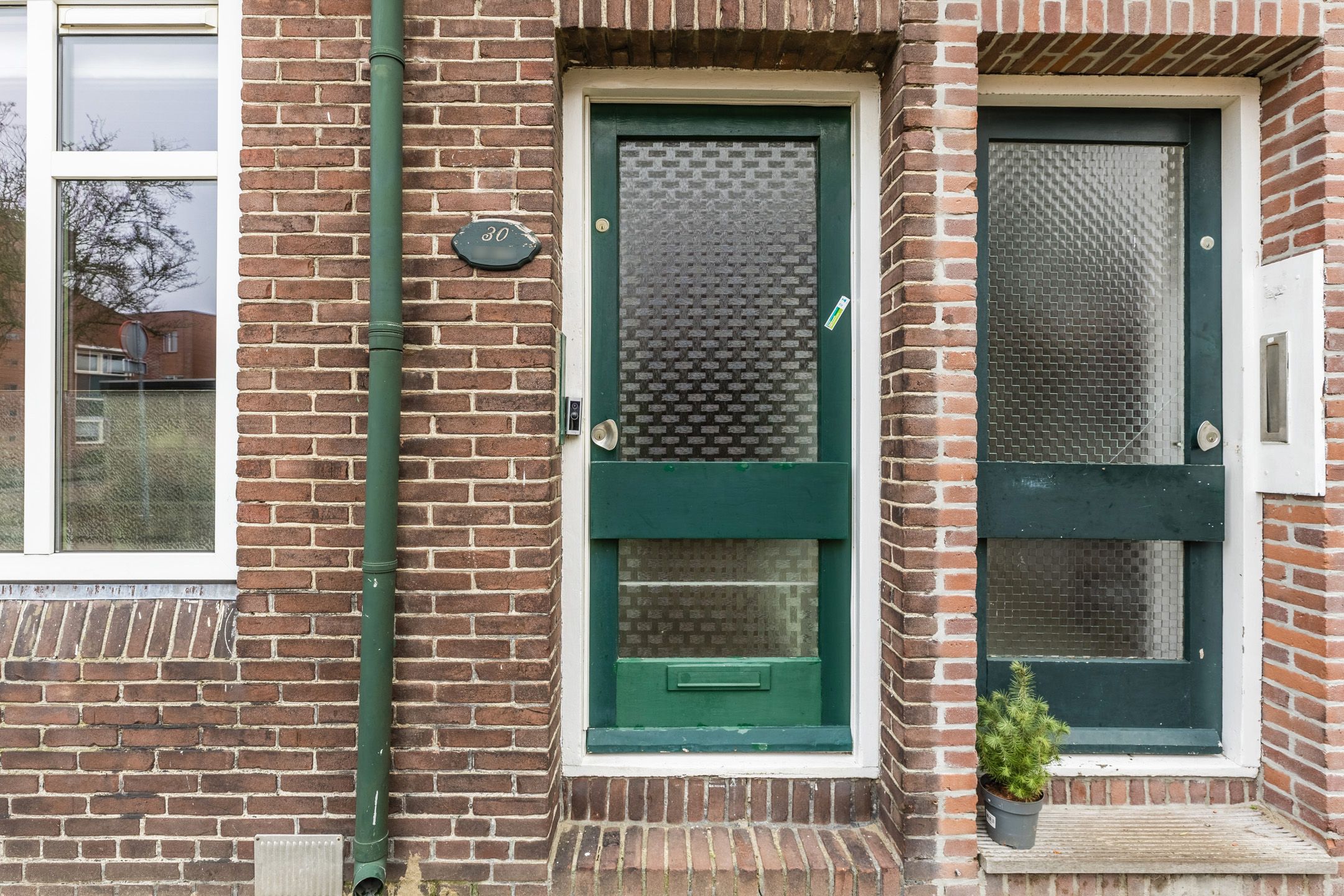 Photo 6 of Domela Nieuwenhuisstraat 30