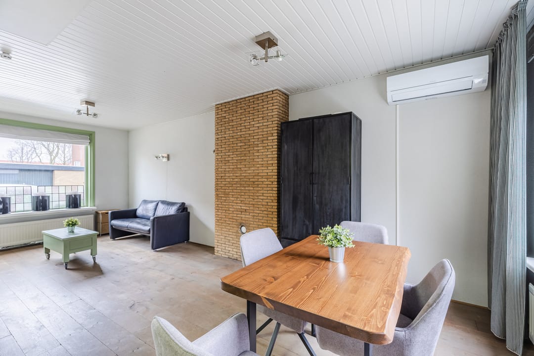 Photo 11 of Domela Nieuwenhuisstraat 30