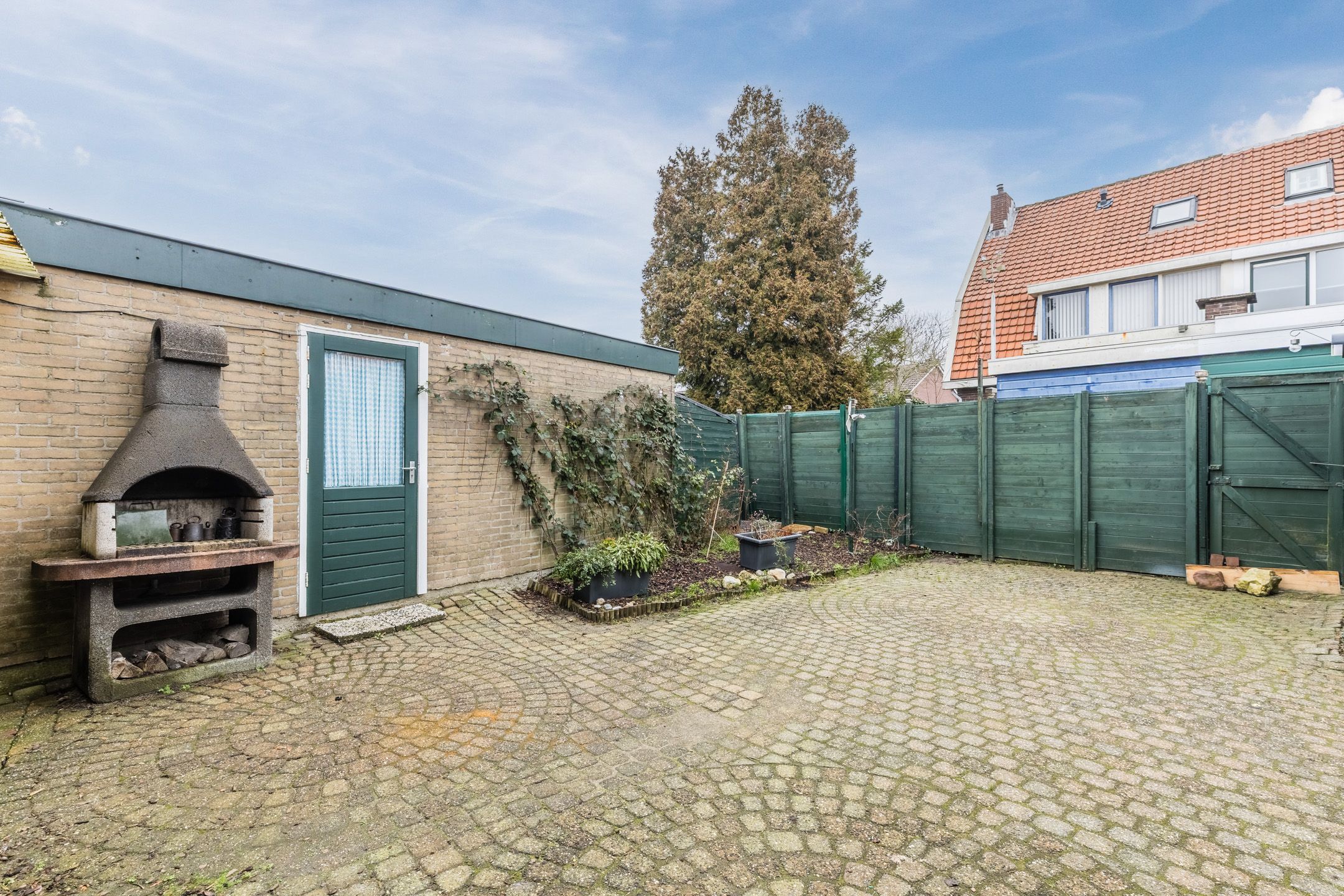 Photo 33 of Domela Nieuwenhuisstraat 30