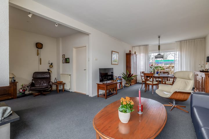 Foto 3 van Meester Neuteboomstraat 58