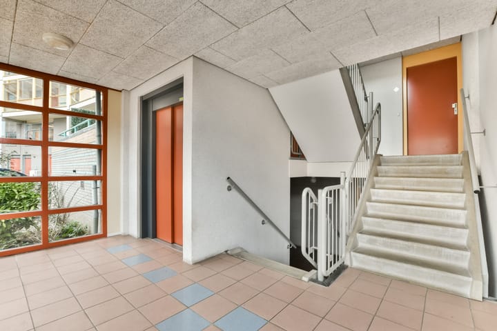 Photo 3 of Aquamarijn 129