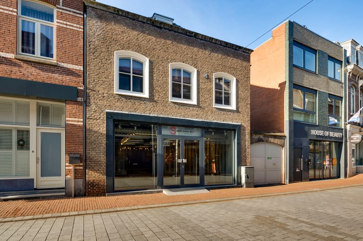 Langstraat 32, Weert