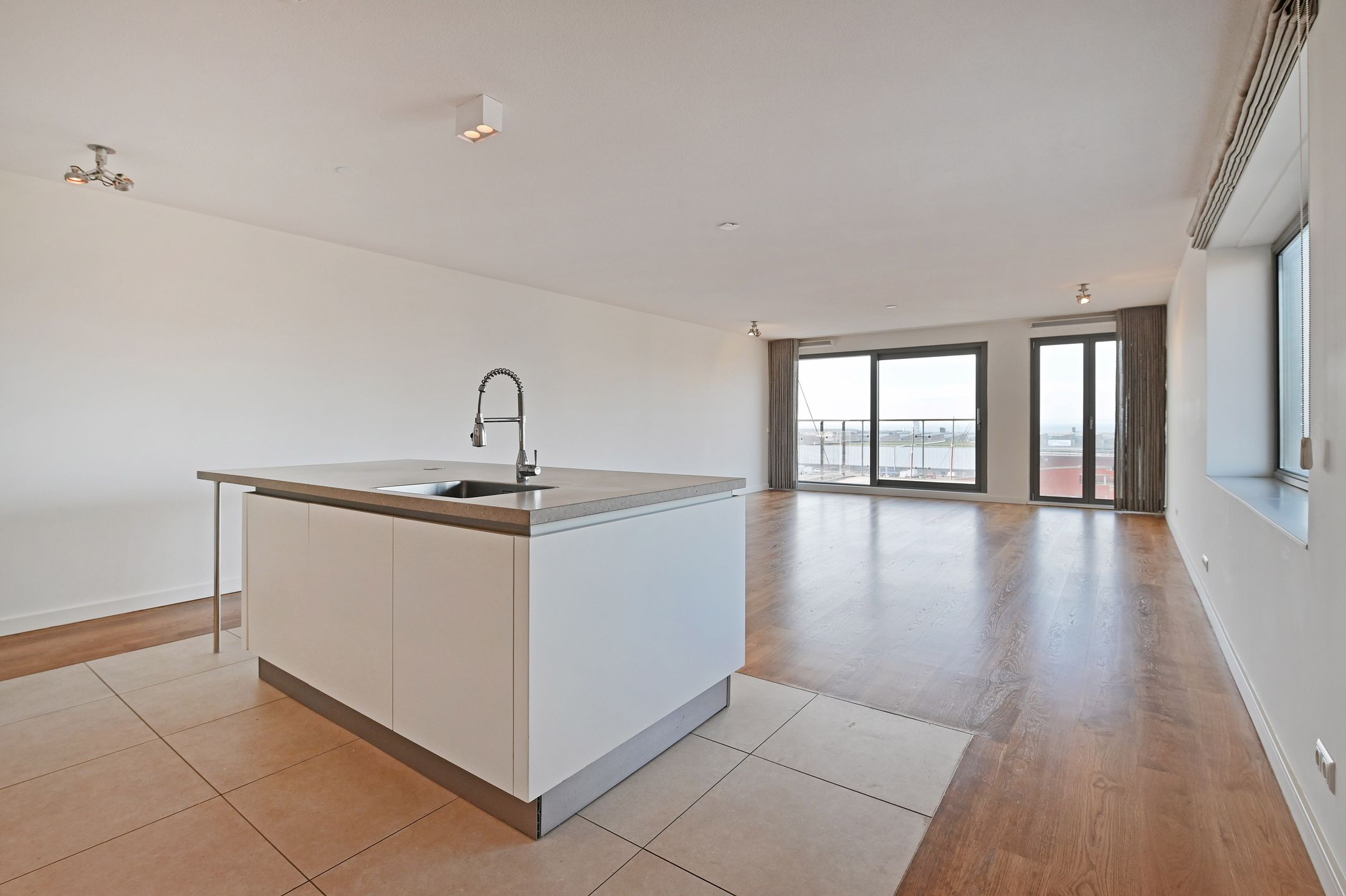 Foto 3 van Dr. Lelykade 50