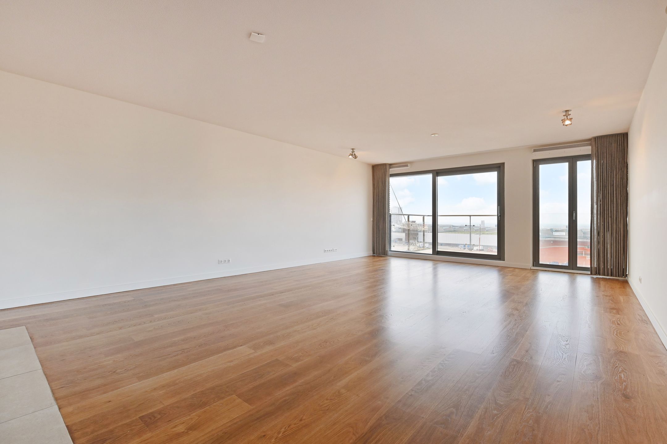 Foto 12 van Dr. Lelykade 50