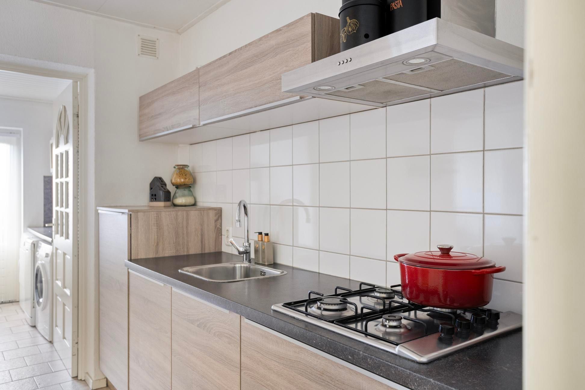 Photo 12 of Beatrixstraat 19