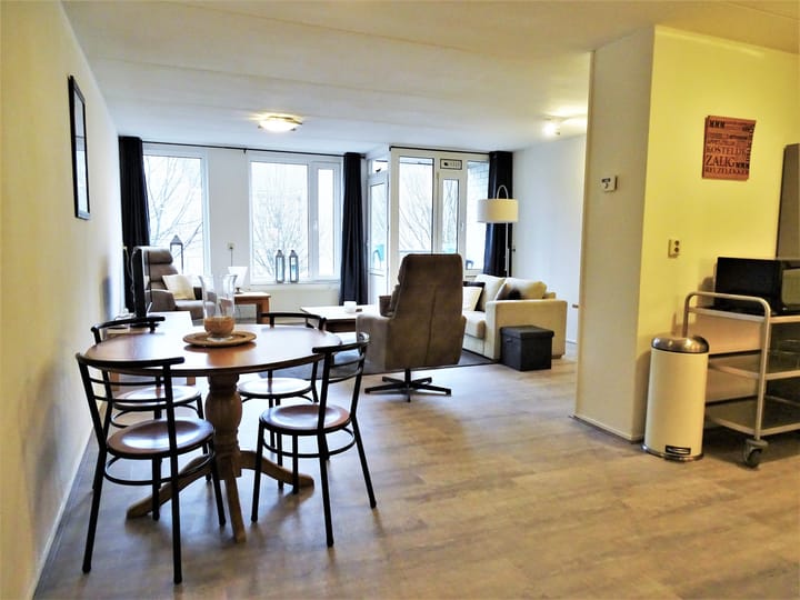Appartement te koop: Wilhelminaplantsoen 11A, Bussum
