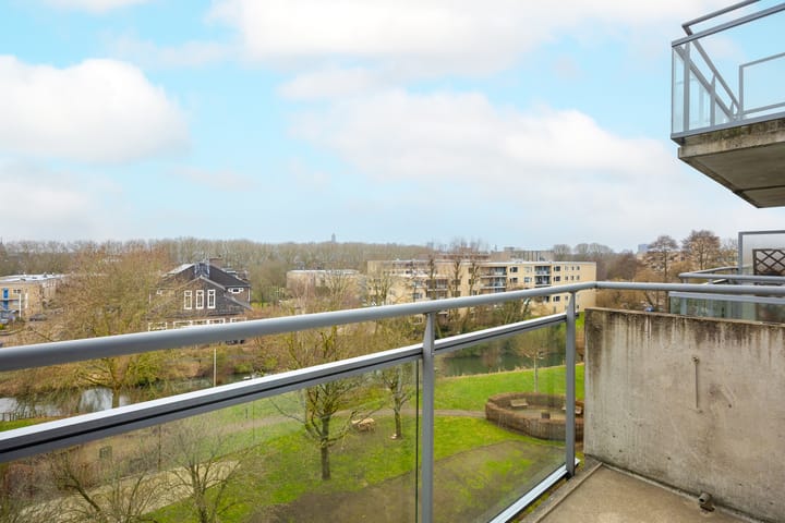 Foto 18 van Van Esveldstraat 185