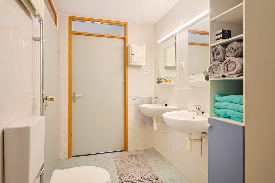 Photo 22 of Van Esveldstraat 185