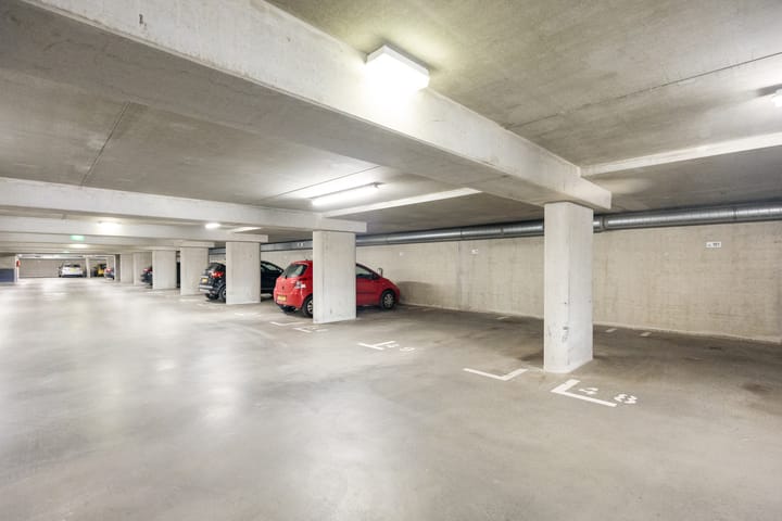 Foto 24 van Van Esveldstraat 185