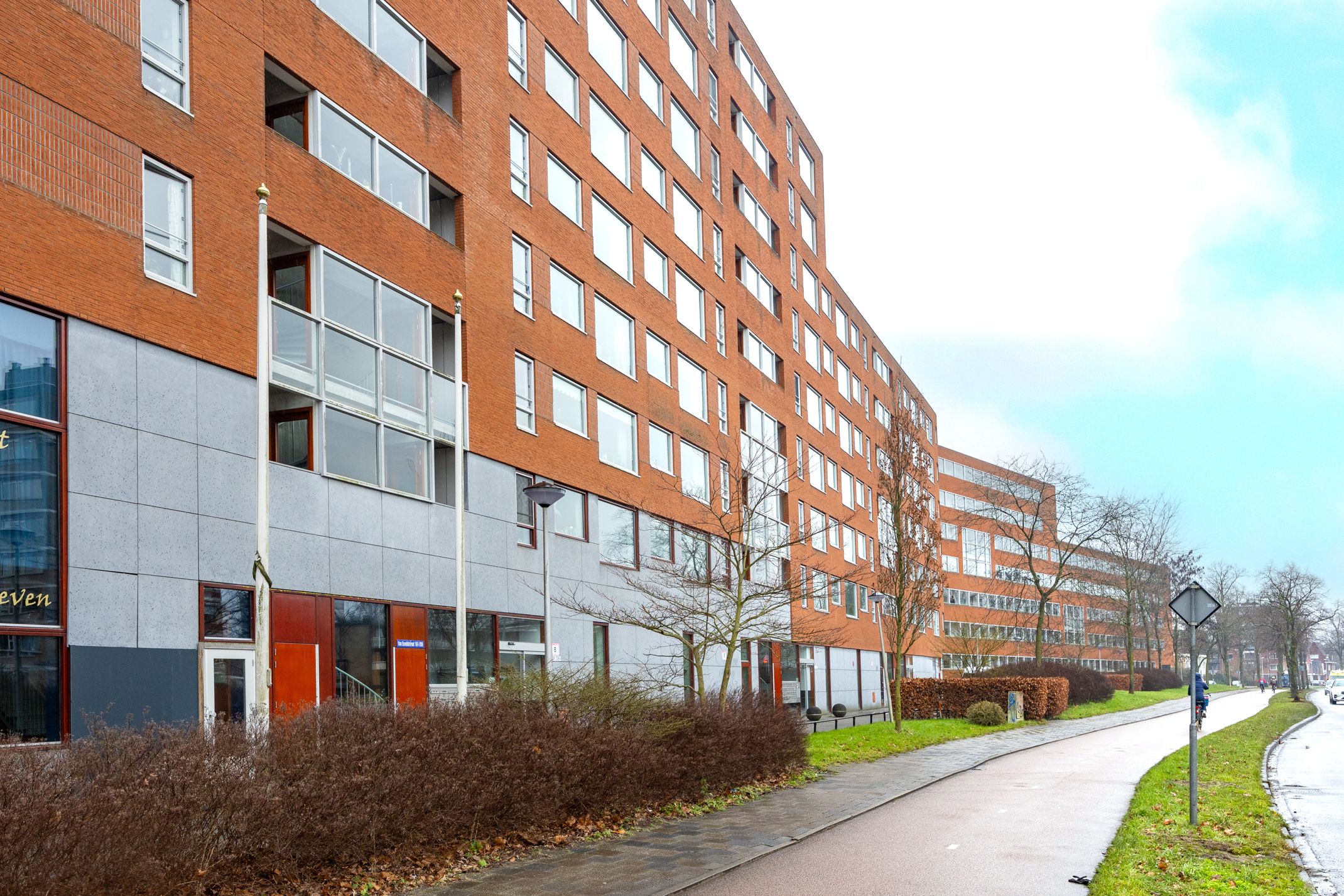 Photo 30 of Van Esveldstraat 185