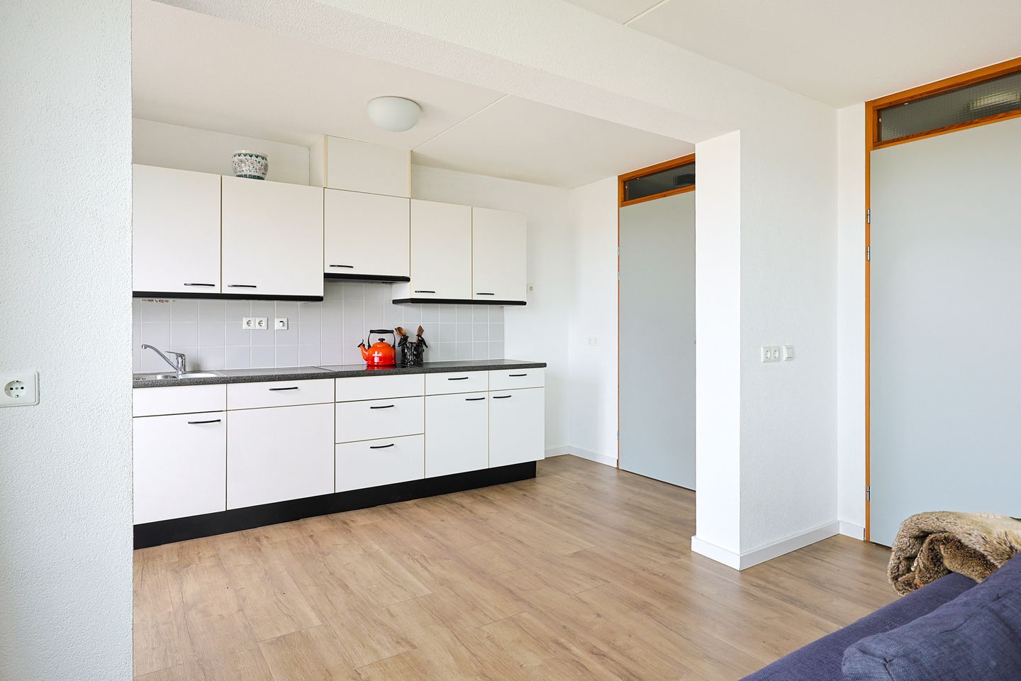 Photo 10 of Van Esveldstraat 185