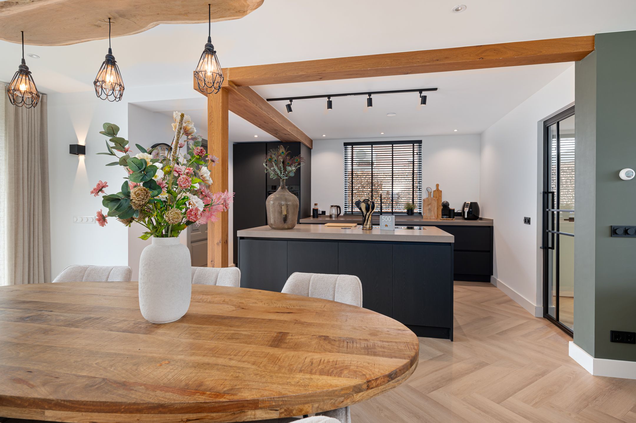 Foto 9 van Azaleastraat 44