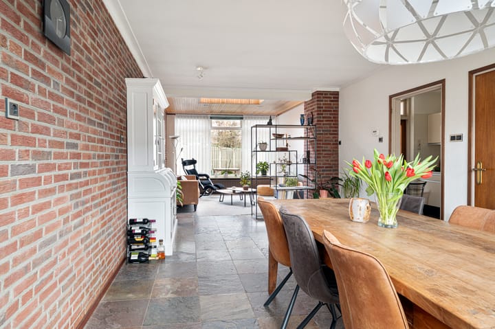 Foto 2 van Bernhardstraat 6