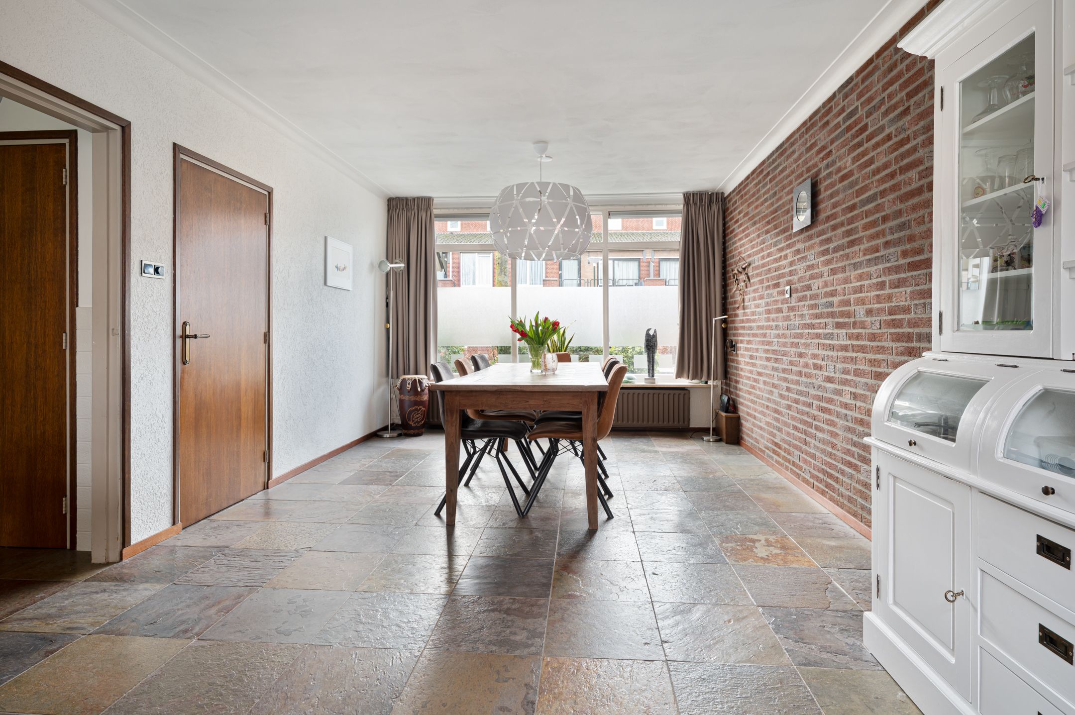 Foto 9 van Bernhardstraat 6