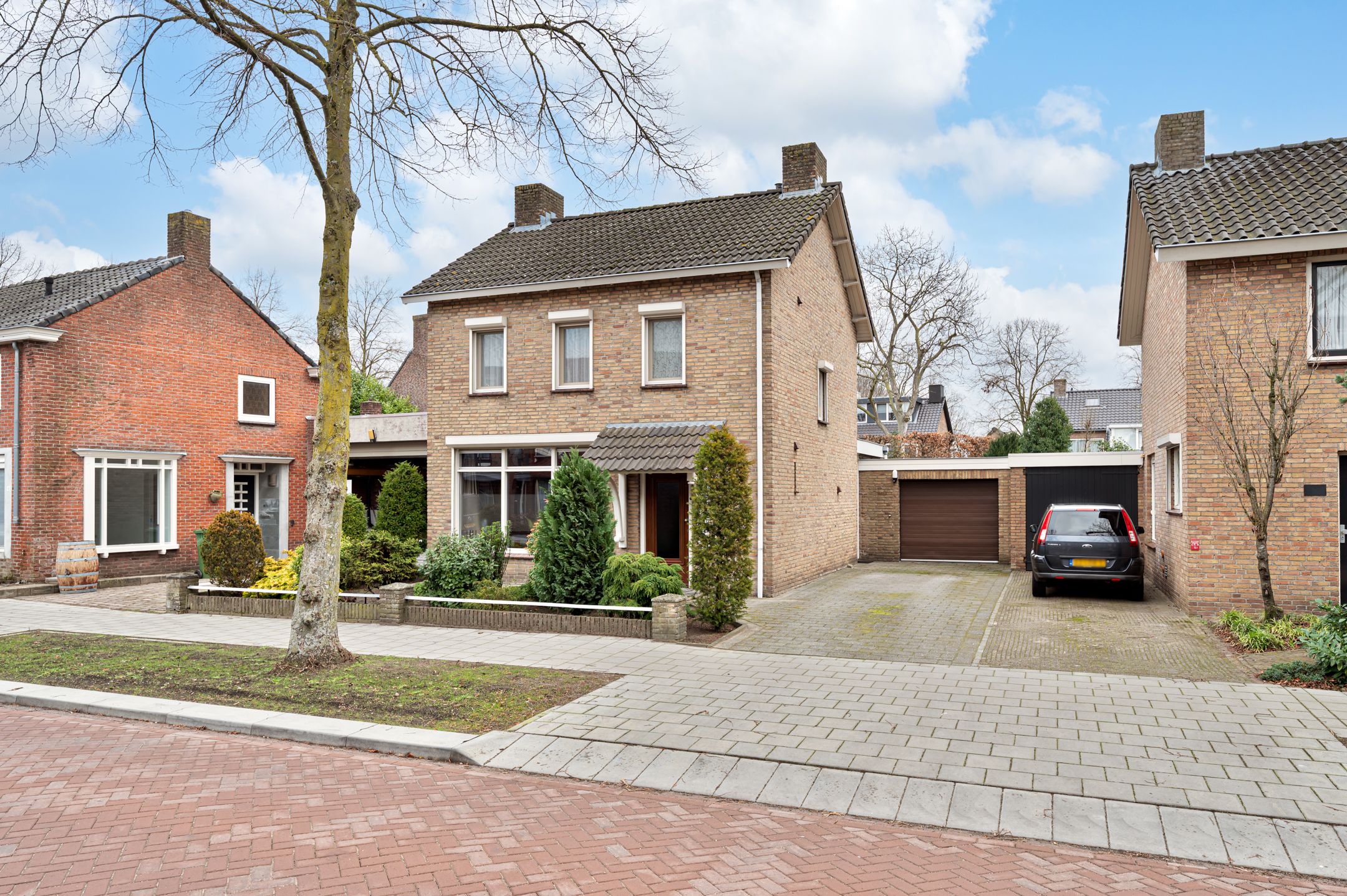 Foto 30 van Bernhardstraat 6