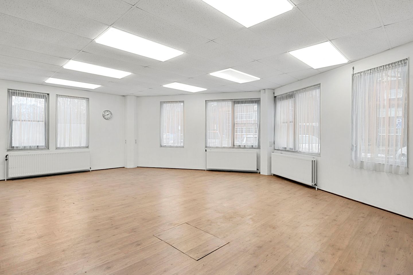 View photo 5 of Vendelier 43