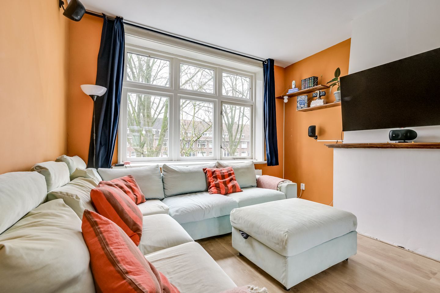 Foto 10 van Burgemeester van Tuyllkade 27-BS