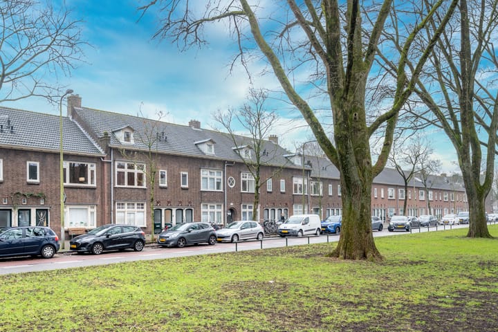 Foto 44 van Burgemeester van Tuyllkade 27-BS