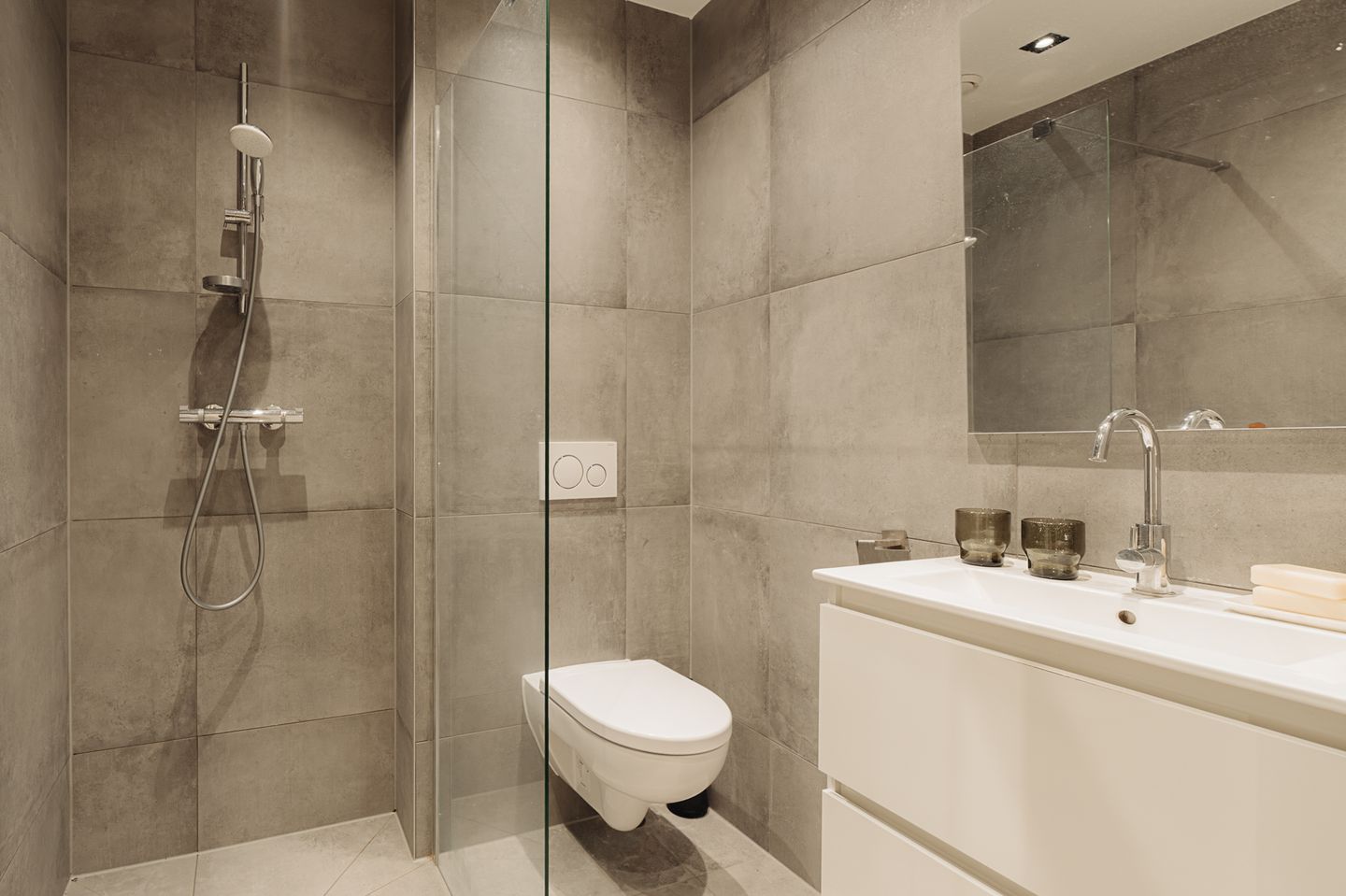 Photo 19 of Goudsbloemstraat 53-1