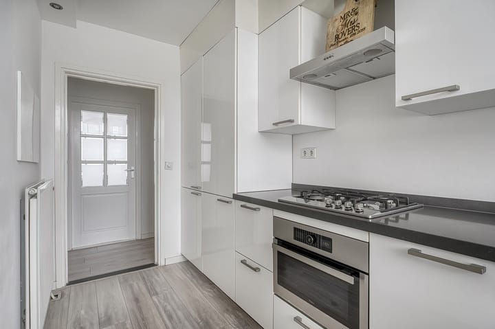 Photo 9 of Tolhuisstraat 19