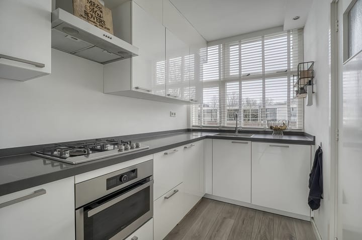 Photo 10 of Tolhuisstraat 19