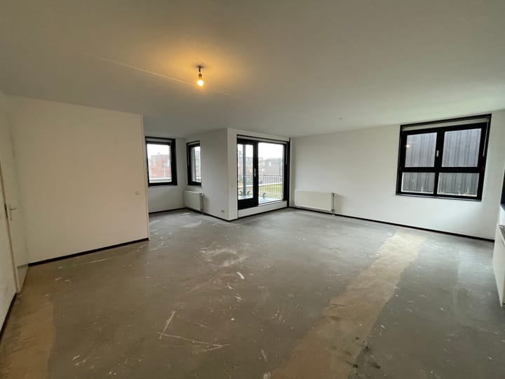 Foto 2 van Eva Besnyöstraat 302